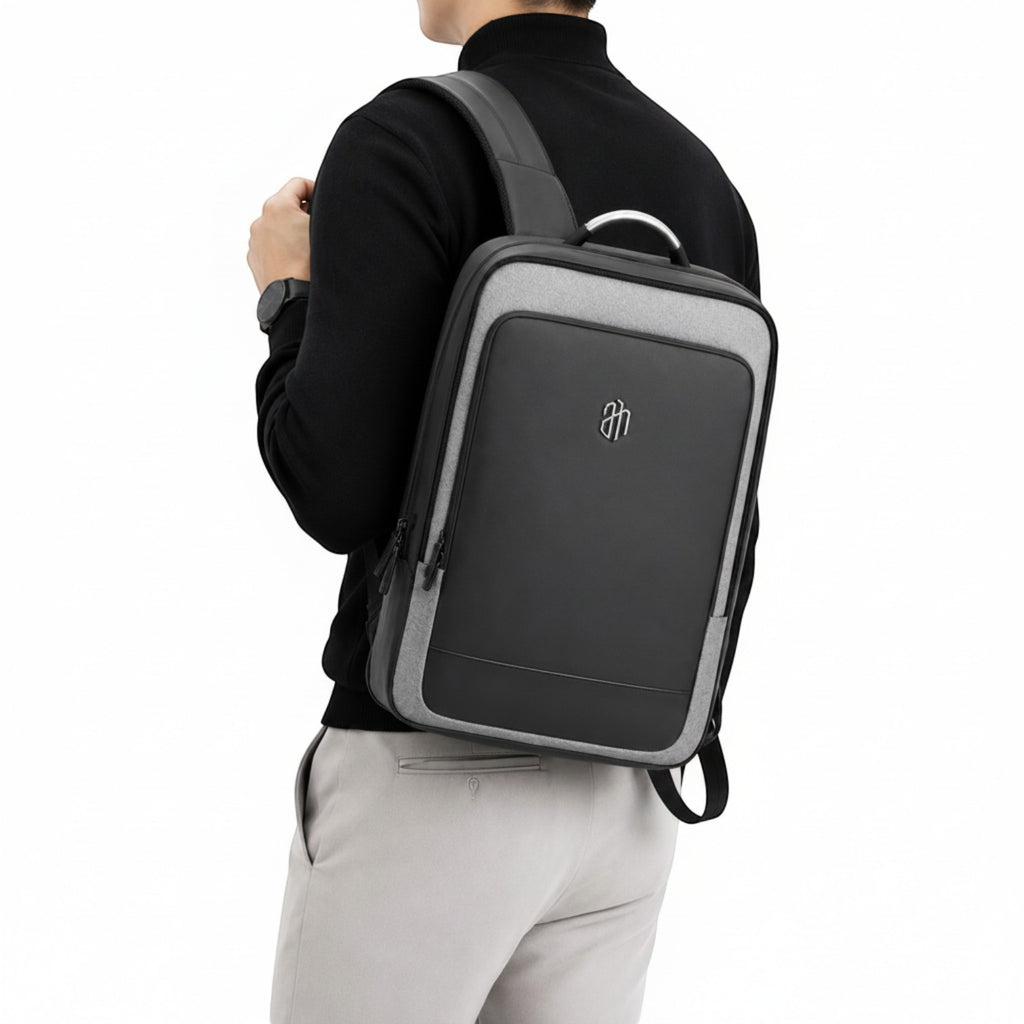 Sac à dos business Univers Sac ARCTIC HUNTER noir et gris, imperméable avec compartiment pour ordinateur 17 pouces.