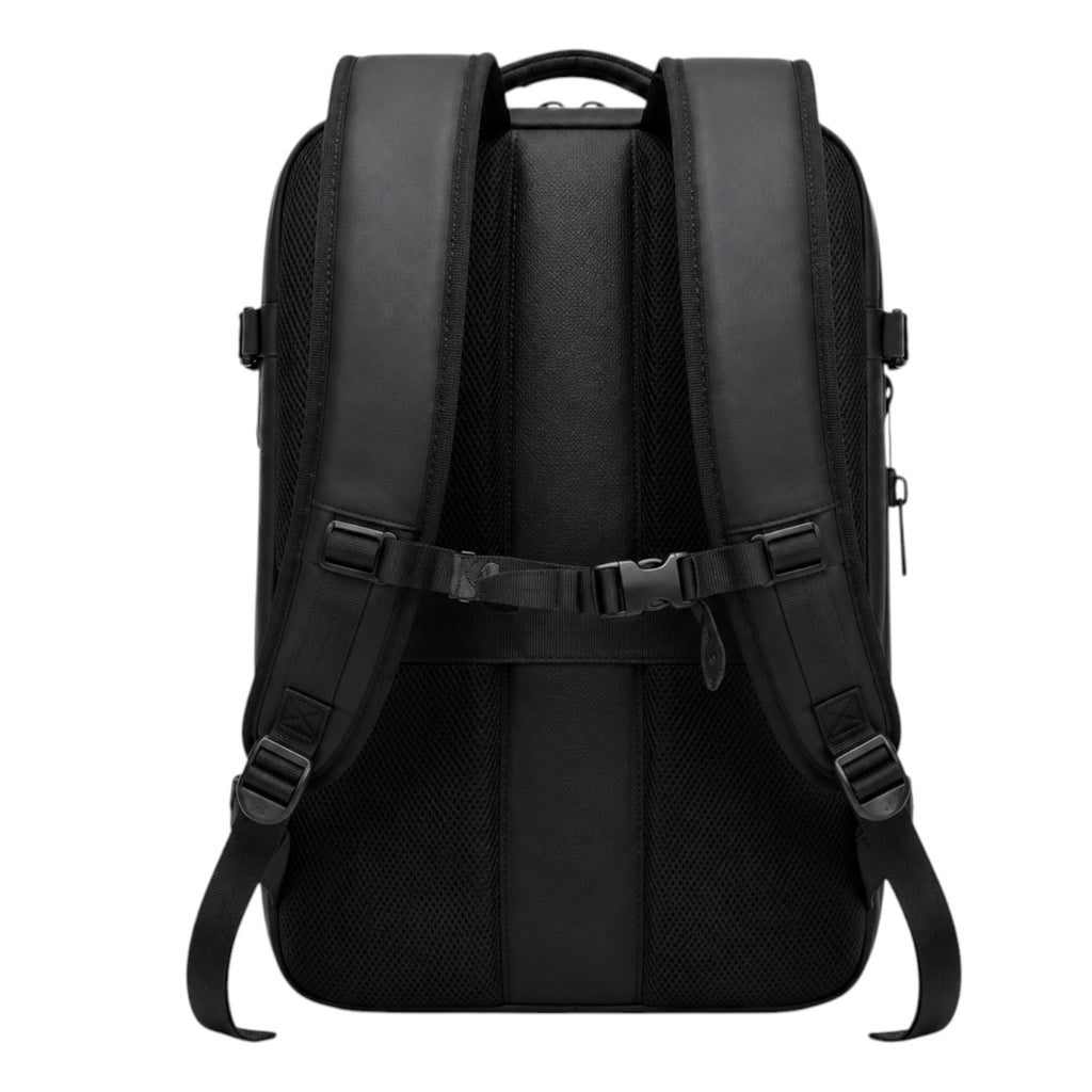 Sac à dos noir Univers Sac avec bretelles rembourrées, dos en maille respirante et sangle de poitrine pour le voyage.