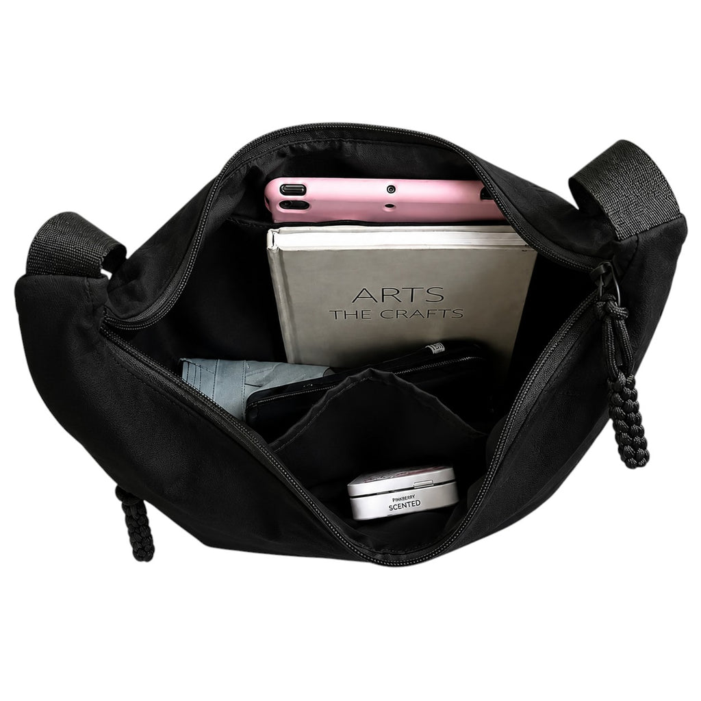 Sac à bandoulière noir en nylon Univers Sac, avec compartiments intérieurs, idéal pour un usage polyvalent.