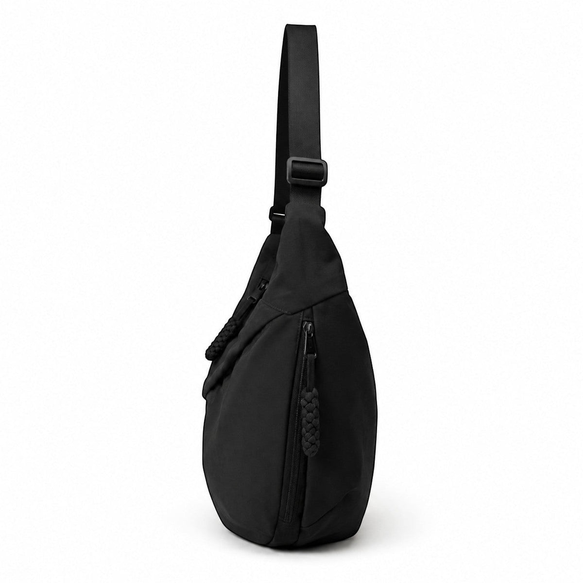 Sac bandoulière noir en nylon de Univers Sac, forme hobo, avec fermeture éclair et poche extérieure ouverte.