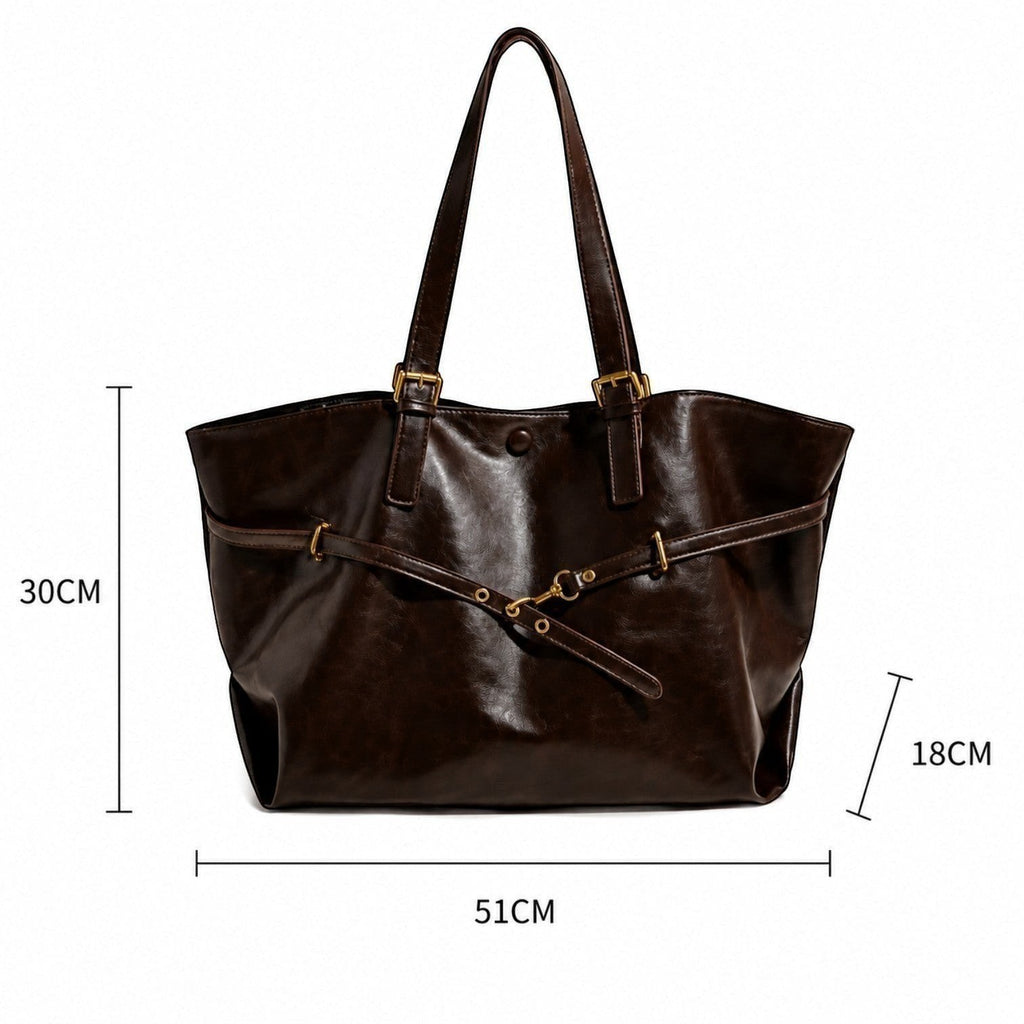 Sac bandoulière marron foncé en cuir PU et polyester, style rétro, avec fermeture à fermoir et poches intérieures.