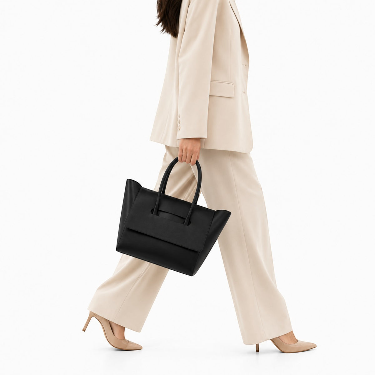 Univers Sac sac fourre-tout noir en cuir PU pour femme, fermeture éclair, poche intérieure, idéal pour un usage polyvalent.