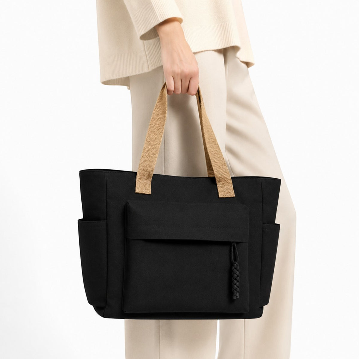 Sac fourre-tout noir en toile Univers Sac avec anses en jute, poches extérieures et fermeture éclair.