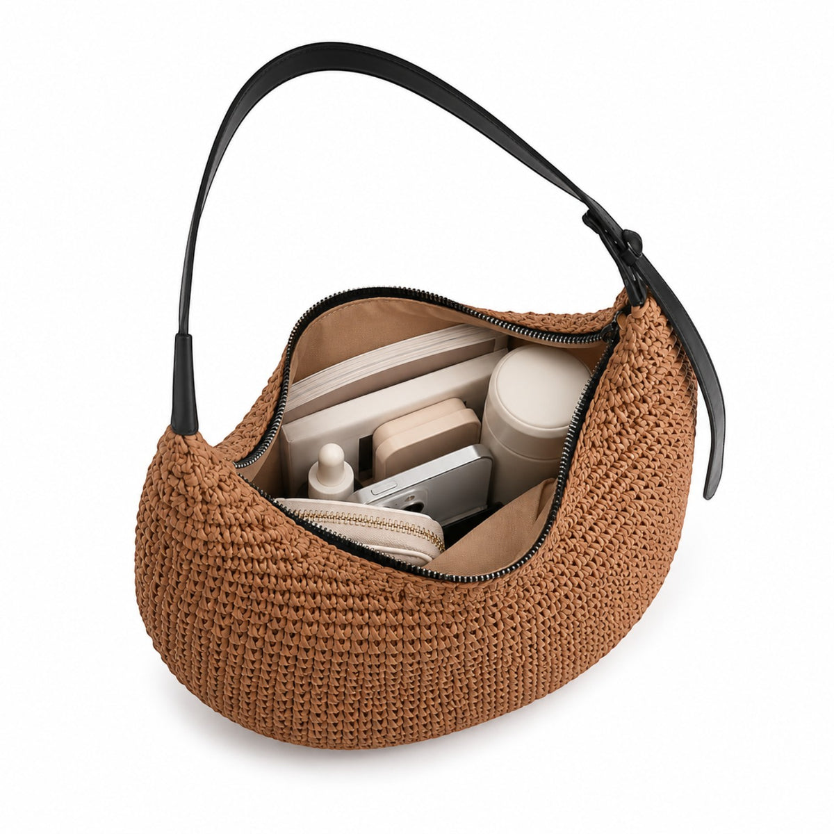 Sac à main femme Univers Sac en paille tressée couleur camel, forme hobo, fermeture zippée, idéal pour un look casual.
